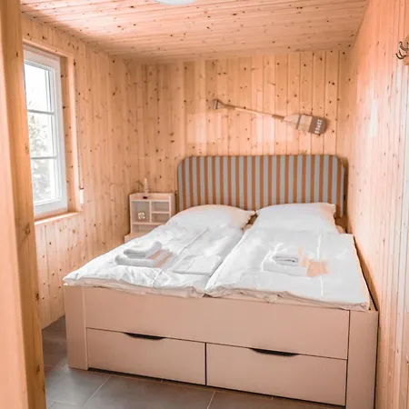 Turmhaus 9 * Monkebude