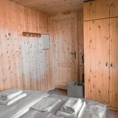 Turmhaus 9 *